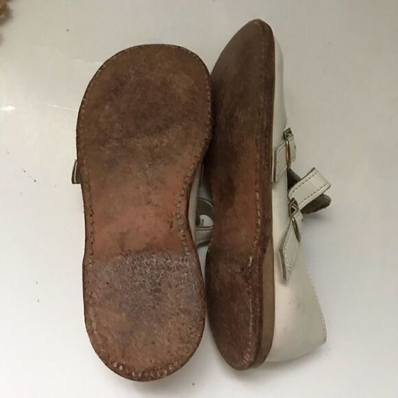 Vintage white leather Mary Jane double buckle shoes - Picture 8 of 10